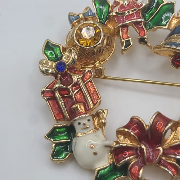 Vintage Avon Brooch Christmas‎ Wreath Bows Snowman Gifts Signed - Picture 2 of 11